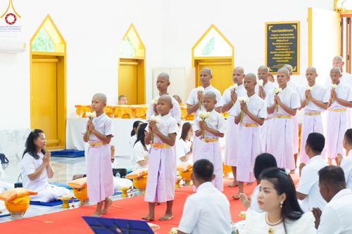 ภาพ No.101039:พิธีบรรพชาธรรมทายาท ในโครงการอุปสมบทบูชาธรรม มหาปูชนียาจารย์ พ.ศ. 2566 ณ วัดหนองไผ่ล้อม จ.ปราจีนบุรี วันที่ 2 ธันวาคม พ.ศ. 2566