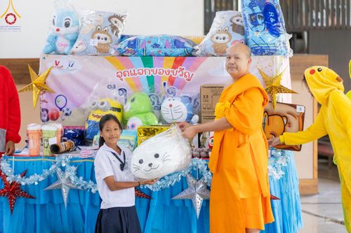 ภาพ No.187395:วันรวมพลังเด็กดี V-star ผู้นำฟื้นฟูศีลธรรมโลก ณ ศูนย์อบรมเยาวชนอุตรดิตถ์ อำเภอทองแสนขัน วันที่ 27 ธันวาคม พ.ศ. 2567