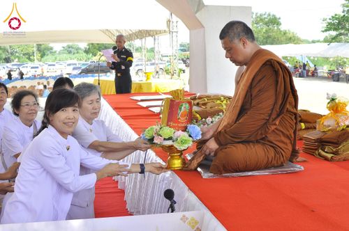 ภาพ No.176810:พิธีทอดกฐิน ณ วัดคลองตัน ต.วังน้ำเขียว อ.กำแพงแสน จ.นครปฐม ในโครงการทอดกฐินสามัคคีทั่วไทย 30,000 วัด บูชาธรรม 80 ปี หลวงพ่อธัมมชโย โดยคณะศิษยานุศิษย์วัดพระธรรมกาย วันที่ 12 พฤศจิกายน พ.ศ. 2567