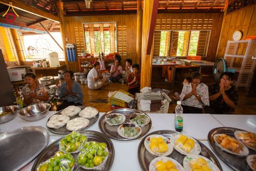 ภาพ No.173173:พิธีทอดกฐิน วัดช้างใหญ่ จ.พระนครศรีอยุธยา ในโครงการกฐินสามัคคีทั่วไทย 30,000 วัด บูชาธรรม 80 ปี หลวงพ่อธัมมชโย โดยคณะศิษยานุศิษย์วัดพระธรรมกาย วันที่ 2 พฤศจิกายน พ.ศ. 2567