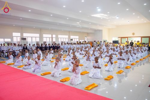 ภาพ No.58526:โครงการบรรพชาสามเณร ภาคฤดูร้อน เฉลิมพระเกียรติพระบาทสมเด็จพระเจ้าอยู่หัว เนื่องในโอกาส พระราชพิธีมหามงคลเฉลิมพระชนมพรรษา 6 รอบ 28 กรกฎาคม พ.ศ. 2567 ระหว่างวันที่ 20 เมษายน ถึง 6 พฤษภาคม 2567 ณ วัดกลางธนรินทร์ (ธรรมอุทยานบ้านแป้ง)