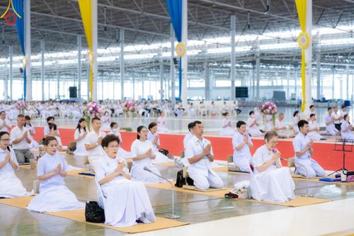 ภาพ No.149693:พิธีจุดเทียนใจ ไฟนิรันดร์ อนันตชัย วันอาทิตย์ที่ 25 สิงหาคม พ.ศ.2567 วัดพระธรรมกาย จ.ปทุมธานี