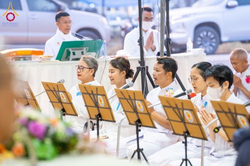 ภาพ No.198290:พิธีถวายภัตตาหารเป็นสังฆทาน แด่พระธรรมยาตรา ณ อนุสรณ์สถานบางปลา วัดบางปลา อำเภอบางเลน จังหวัดนครปฐม ในโครงการธรรมยาตรา กตัญญูบูชา มหาปูชนียาจารย์ พระมงคลเทพมุนี(สด จนฺทสโร) พระผู้ปราบมาร อนุสรณ์สถาน 7 แห่ง ปีที่ 13 วันที่ 20 มกราคม พ.ศ. 2568