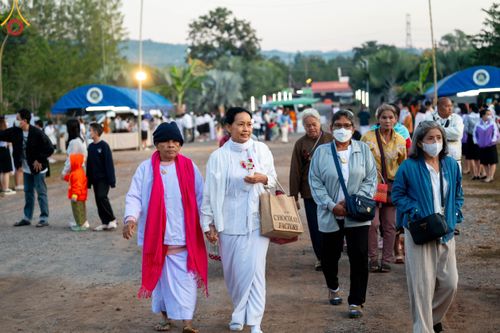 ภาพ No.103805:พิธีตักบาตรพระ 1,000 รูป ครั้งที่ 7 ถวายเป็นพุทธบูชา เพื่อช่วยเหลือคณะสงฆ์ 323 วัด 4 จังหวัดชายแดนภาคใต้ และถวายแด่คณะสงฆ์จังหวัดพิษณุโลก ณ ลานธรรมธุดงคสถานพิษณุโลก อ.วังทอง จ.พิษณุโลก วันที่ 24 ธันวาคม พ.ศ. 2566