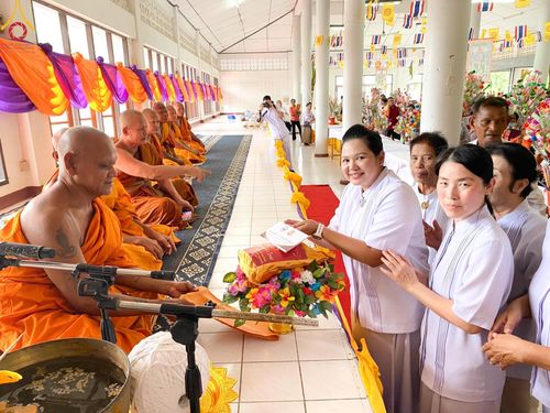 ภาพ No.167982:พิธีทอดกฐิน ณ วัดจันทร์ลาดสุขสุวรรณ อำเภอท่ามะกา จังหวัดกาญจนบุรี ในโครงการกฐินสามัคคีทั่วไทย 30,000 วัด บูชาธรรม 80 ปี หลวงพ่อธัมมชโย โดยคณะศิษยานุศิษย์วัดพระธรรมกาย วันที่ 20 ตุลาคม พ.ศ. 2567