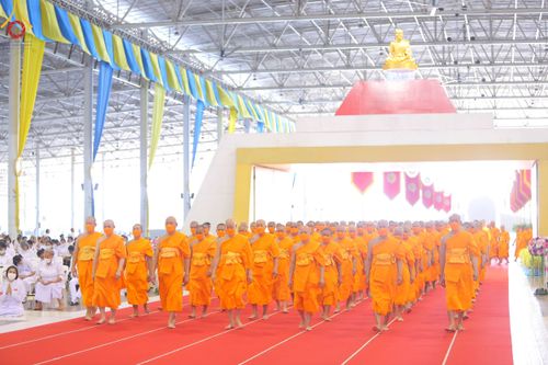 ภาพ No.102764:พิธีรับมอบต้นสมบัติจักรพรรดิ เพื่องานเผยแผ่พระพุทธศาสนาวิชชาธรรมกายไปทั่วโลก แด่ศูนย์ส่งเสริมศีลธรรมทั่วโลก 224 แห่ง วันอาทิตย์ที่ 17 ธันวาคม พ.ศ. 2566 ณ สภาธรรมกายสากล วัดพระธรรมกาย