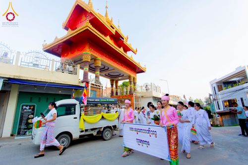 ภาพ No.224352:วันที่ 8 พฤษภาคม พ.ศ. 2568 พิธีถวายมหาสังฆทาน 101 วัด  บูชาธรรมอายุวัฒนมงคล 100 ปี สมเด็จอาชญาธรรมพระเจ้า สมเด็จพระสังฆราชแห่งคณะสงฆ์ไทยเขิน นครเชียงตุง ในนามพระครูบาไชยบูลย์ ธัมมชโย ณ วัดราชฐานหลวงเชียงยืน รัฐฉาน สาธารณรัฐแห่งสหภาพเมียนมา