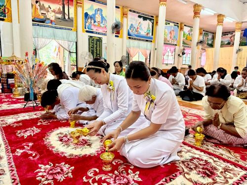 ภาพ No.255884:วันที่ 12 ตุลาคม พ.ศ. 2568 พิธีทอดกฐินสามัคคีทั่วไทย 30,000 วัด โดยคณะศิษยานุศิษย์ บูชาธรรม 81 ปี หลวงพ่อธัมมชโย ณ วัดเทพวิสุทธาราม อ.สมเด็จ จ.กาฬสินธุ์