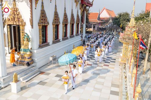 ภาพ No.199988:พิธีทอดผ้าป่าทำนุบำรุงศาสนสถาน ณ วัดบางไผ่นารถ ตำบลบางไทรป่า อำเภอบางเลน จังหวัดนครปฐม ในโครงการธรรมยาตรา กตัญญูบูชา มหาปูชนียาจารย์ พระมงคลเทพมุนี(สด จนฺทสโร) พระผู้ปราบมาร อนุสรณ์สถาน 7 แห่ง ปีที่ 13 วันที่ 22 มกราคม พ.ศ. 2568