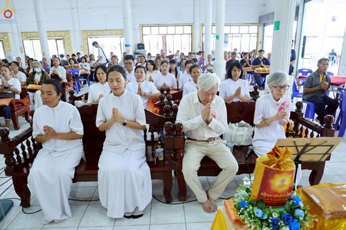 ภาพ No.268057:วันที่ 26 ตุลาคม พ.ศ. 2568 พิธีทอดกฐินสามัคคีทั่วไทย ณ วัดพักตราราม ต.บ้านปรก อ.เมืองสมุทรสงคราม จ.สมุทรสงคราม โดยคณะศิษยานุศิษย์ บูชาธรรม 81 ปี หลวงพ่อธัมมชโย