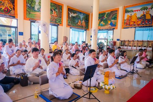 ภาพ No.182529:พิธีทอดกฐิน ณ วัดธรรมประดิษฐ์ จ.บุรีรัมย์ ในโครงการทอดกฐินสามัคคีทั่วไทย 30,000 วัด บูชาธรรม 80 ปี หลวงพ่อธัมมชโย โดยคณะศิษยานุศิษย์วัดพระธรรมกาย วันที่ 9 พฤศจิกายน พ.ศ. 2567