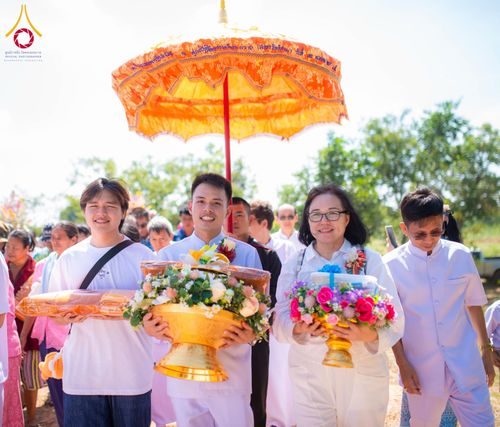 ภาพ No.178278:พิธีทอดกฐิน ณ ศูนย์ปฏิบัติธรรมเทียนถวาย ต.หนองไทร อ.ด่านขุนทด จ.นครราชสีมา ในโครงการทอดกฐินสามัคคีทั่วไทย 30,000 วัด บูชาธรรม 80 ปี หลวงพ่อธัมมชโย โดยคณะศิษยานุศิษย์วัดพระธรรมกาย วันที่ 7 พฤศจิกายน พ.ศ. 2567