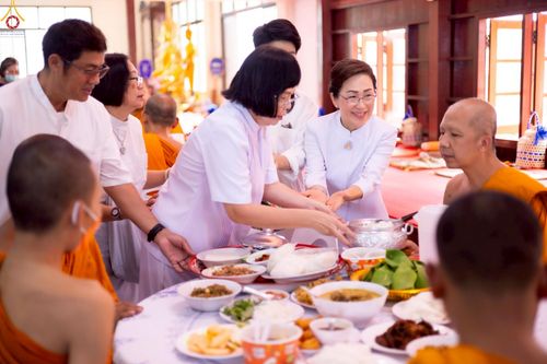 ภาพ No.258461:วันที่ 18 ตุลาคม พ.ศ. 2568 พิธีทอดกฐินสามัคคีทั่วไทย 30,000 วัด โดยคณะศิษยานุศิษย์ บูชาธรรม 81 ปี หลวงพ่อธัมมชโย ณ วัดสามัคคีสุทธาวาส (บางพระครู) แขวงบางอ้อ บางพลัด กรุงเทพมหานคร