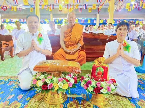 ภาพ No.164470:พิธีทอดกฐิน ณ วัดโนนสมบูรณ์ จ.ปราจีนบุรี ในโครงการกฐินสามัคคีทั่วไทย 30,000 วัด บูชาธรรม 80 ปี หลวงพ่อธัมมชโย โดย คณะศิษยานุศิษย์วัดพระธรรมกาย วันที่ 20 ตุลาคม พ.ศ. 2567