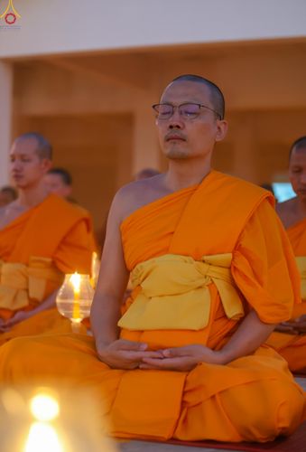 ภาพ No.302909:วันที่ 24 มกราคม พ.ศ. 2569 พิธีจุดประทีปธรรมถวายเป็นพุทธบูชา  และบูชาธรรมมหาปูชนียาจารย์  ณ อาคารธรรมยาตรา กตัญญูบูชามหาปูชนียาจารย์  ตรงข้ามวัดปากน้ำภาษีเจริญ จ.กรุงเทพมหานคร ในโครงการธรรมยาตรา กตัญญูบูชา มหาปูชนียาจารย์ พระมงคลเทพมุนี(สด จนฺทสโร) พระผู