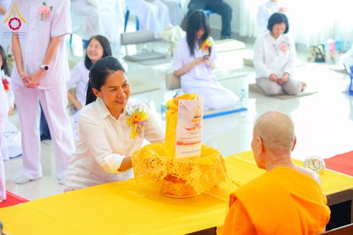 ภาพ No.291186:วันพุธที่ 7 มกราคม พ.ศ. 2569  พิธีบรรจุพระบรมสารีริกธาตุภายในพระเกตุองค์พระประธาน สมโภชพระประธาน พระธรรมกาย พิธีทอดผ้าป่า บุญแสงสว่าง ติดตั้งโซล่าเซล ณ ศูนย์ปฏิบัติธรรมพระมงคลเทพมุนี อ.สองพี่น้อง จ.สุพรรณบุรี