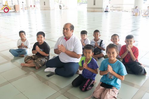 ภาพ No.310097:วันที่ 7 กุมภาพันธ์ พ.ศ. 2569 พิธีถวายภัตตาหารเมนูสวรรค์ เพื่อการบรรลุธรรม ณ หอฉันคุณยายอาจารย์ฯ วัดพระธรรมกาย