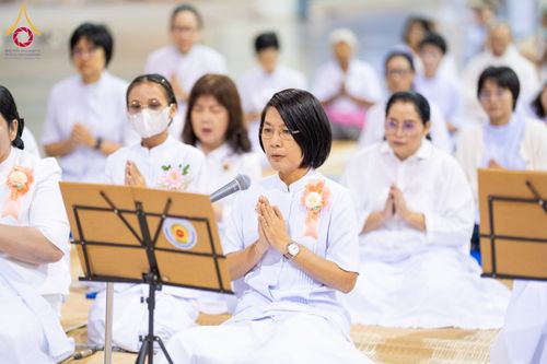 ภาพ No.279058:วันที่ 2 มกราคม พ.ศ.2569 พิธีถวายภัตตาหารเป็นสังฆทาน แด่พระธรรมยาตรา ณ วัดพระธรรมกาย ปทุมธานี ในโครงการธรรมยาตรา กตัญญูบูชา มหาปูชนียาจารย์ พระมงคลเทพมุนี(สด จนฺทสโร) พระผู้ปราบมาร อนุสรณ์สถาน 7 แห่ง ปีที่ 14