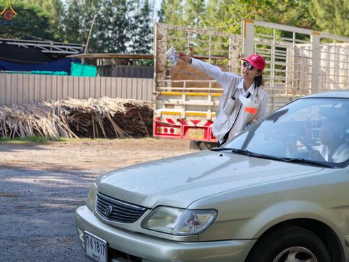 ภาพ No.295975:ภาพเบื้องหลังอาสาสมัครรวมใจ ชุดที่ 1 ในโครงการธรรมยาตรา กตัญญูบูชา มหาปูชนียาจารย์ พระมงคลเทพมุนี(สด จนฺทสโร) พระผู้ปราบมาร อนุสรณ์สถาน 7 แห่ง ปีที่ 14