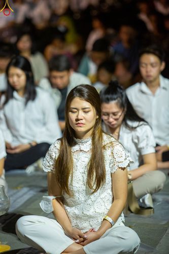 ภาพ No.82011:พิธีจุดวิสาขประทีป 22,000 ดวงและโคมลอย 3,000 ดวง ( Festival  lampion Vesak Indonesia) ณ มหาเจดียบรมพุทโธ อินโดนีเซีย  วันอาทิตย์ที่ 4 มิ.ย. พ.ศ.2566