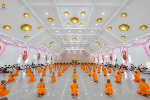 ภาพ No.317923:วันพุธที่ ๑ เมษายน พ.ศ.๒๕๖๙  โครงการบรรพชาสามเณรภาคฤดูร้อน รุ่นที่ ๓๓  ประจำปี ๒๕๖๙ บูชาธรรม ๘๒ ปี หลวงพ่อธัมมชโย  ณ วัดบ้านขุน อำเภอฮอด จังหวัดเชียงใหม่