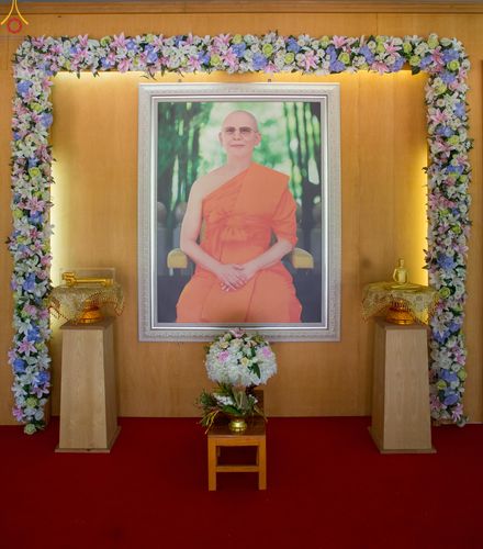ภาพ No.326846:วันศุกร์ที่ ๑ พฤษภาคม พ.ศ.๒๕๖๙ พิธีทอดผ้าป่า สถาปนาองค์พระเจดีย์เพื่อสร้างสันติภาพโลก และ พิธีโปรยรัตนชาติ กลั่นแผ่นดิน  โปรยทราย เป็นปฐมฤกษ์ ณ ศูนย์ปฏิบัติธรรมเถินเทิดธรรม ต.แม่ปะ อ.เถิน จ.ลำปาง