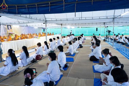 ภาพ No.69959:พิธีถวายภัตตาหารเป็นสังฆทาน แด่คณะพระธรรมยาตราฯ ในโครงการธรรมยาตราฯ ปีที่ 11 ณ อนุสรณ์สถานมหาวิหารพระมงคลเทพมุนี อ.สองพี่น้อง จ.สุพรรณบุรี วันที่ 10 มกราคม พ.ศ. 2566