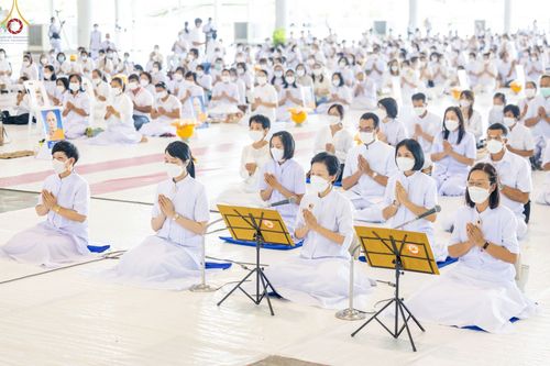 ภาพ No.63866:พิธีขอขมาและมอบผ้าไตรแด่นาคธรรมทายาท โครงการอุปสมบทบูชาธรรมมหาปูชนียาจารย์ วันอาทิตย์ที่ 20 พฤศจิกายน พ.ศ. 2565