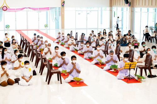 ภาพ No.65548:พิธีปลงผม และพิธีขอขมามอบผ้าไตร นาคธรรมทายาท ในโครงการอุปสมบทบูชาธรรม มหาปูชนียาจารย์ประจำปี 2565 ณ ศูนย์ปฏิบัติธรรมภาคใต้ บางกล่ำ จ.สงขลา วันที่ 19 พฤศจิกายน พ.ศ. 2565