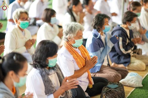 ภาพ No.69803:พิธีถวายภัตตาหารเป็นสังฆทาน แด่คณะพระธรรมยาตราฯ ในโครงการธรรมยาตราฯ ปีที่ 11 ณ อนุสรณ์สถานมหาวิหารพระมงคลเทพมุนี อ.สองพี่น้อง จ.สุพรรณบุรี วันที่ 7 มกราคม พ.ศ. 2566