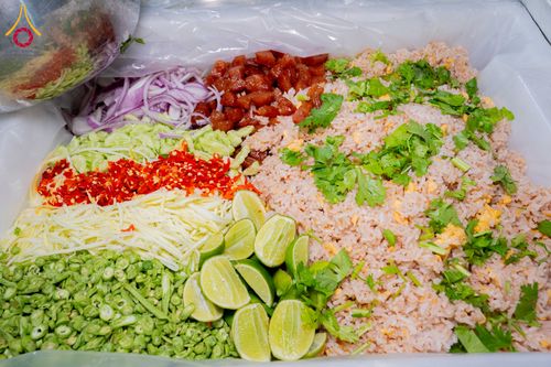 ภาพ No.301830:วันที่ 24 มกราคม พ.ศ. 2569 พิธีถวายภัตตาหารเป็นสังฆทาน แด่พระธรรมยาตรา ณ อนุสรณ์สถานบางปลา วัดบางปลา อำเภอบางเลน จังหวัดนครปฐม ในโครงการธรรมยาตรา กตัญญูบูชา มหาปูชนียาจารย์ พระมงคลเทพมุนี(สด จนฺทสโร) พระผู้ปราบมาร อนุสรณ์สถาน 7 แห่ง ปีที่ 14