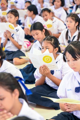 ภาพ No.283927:วันที่ 18 พฤศจิกายน พ.ศ. 2568 พิธีทอดกฐินสามัคคีทั่วไทย 30,000 วัด  โดยคณะศิษยานุศิษย์ บูชาธรรม 81 ปี  หลวงพ่อธัมมชโย  ณ วัดสวายสอ จ.บุรีรัมย์