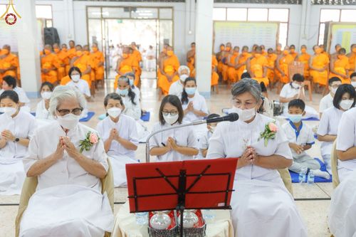 ภาพ No.71672:พระธรรมยาตรา ปฏิบัติศาสนกิจ ทำนุบำรุงศาสนสถาน, สวดธรรมจักร ,ปฏิบัติธรรม ร่วมกับชุมชน,นักเรียนเด็กดีวีสตาร์ และร่วมพิธีทอดผ้าป่าบำรุงศาสนสถาน ในโครงการธรรมยาตรากตัญญูบูชา มหาปูชนียาจารย์ พระมงคลเทพมุนี(สด จนฺทสโร) พระผู้ปราบมาร อนุสรณ์สถาน 7 แห่ง ปีที่ 11