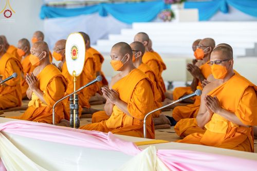 ภาพ No.66437:พิธีถวายอุปกรณ์เครื่องกันหนาว แด่คณะพระภิกษุ สามเณร วัดพระธรรมกาย วันเสาร์ที่ 10 ธันวาคม พ.ศ. 2565 ณ สภาธรรมกายสากล วัดพระธรรมกาย จ.ปทุมธานี