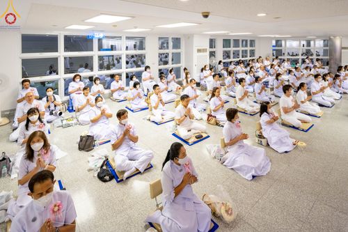 ภาพ No.89248:พิธีประดิษฐานรูปหล่อทองคำ  คุณยายอาจารย์มหารัตนอุบาสิกาจันทร์ ขนนกยูง ภายในมหาวิหารคุณยายอาจารย์ฯ เนื่องในวันครูผู้ค้นพบวิชชาธรรมกาย วันศุกร์ที่ 29 กันยายน พ.ศ. 2566 ณ วัดพระธรรมกาย จ.ปทุมธานี