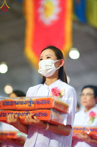 ภาพ No.92255:พิธีทอดกฐินธรรมชัยเพื่อสร้างอาคาร 115 ปี คุณยายอาจารย์มหารัตนอุบาสิกาจันทร์ ขนนกยูง อาทิตย์ต้นเดือนที่ 5 พฤศจิกายน พ.ศ. 2566 ณ วัดพระธรรมกาย จ.ปทุมธานี