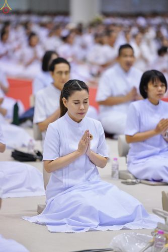 ภาพ No.331213:วันวิสาขบูชา อาทิตย์ที่ 31 พฤษภาคม พ.ศ.2569 พิธีปฏิบัติธรรม ณ ห้องแก้วสารพัดนึก 1  วัดพระธรรมกาย จังหวัดปทุมธานี