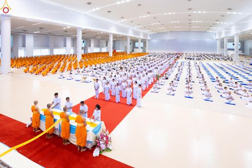 ภาพ No.339543:วันที่ 18 กรกฎาคม พ.ศ.2569 วันมหารำลึก ครั้งที่ 36 ณ ห้องแก้วสารพัดนึก 1 วัดพระธรรมกาย