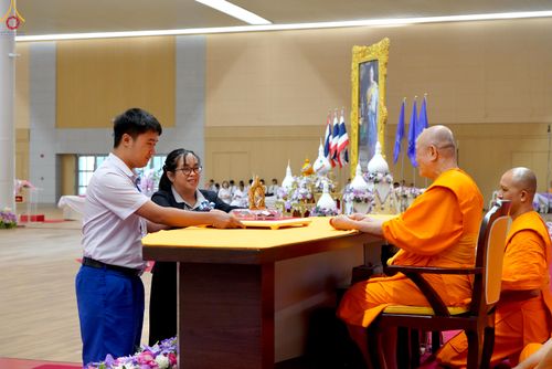 ภาพ No.311867:วันอังคารที่ 3 มีนาคม พ.ศ.2569 พิธีมอบโล่วัชรเกียรติยศ โครงการตอบปัญหาธรรมะทางก้าวหน้า ครั่งที่ 43, พิธีมอบโล่วัชรเกียรติยศ โครงการสอบตอบปัญหาศีลธรรม เพื่อสันติภาพโลก (World-Pec) ครั้งที่ 19 ณ สภาธรรมกายสากล วัดพระธรรมกาย