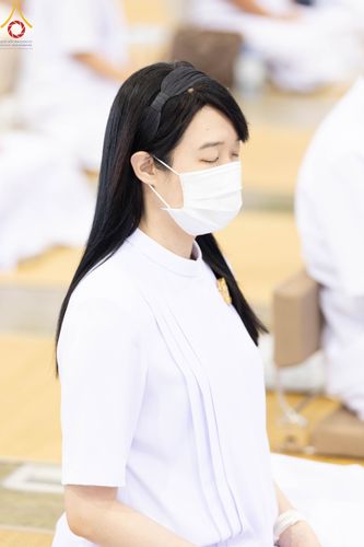 ภาพ No.105492:พิธีปฏิบัติธรรมและพิธีบูชาข้าวพระ ในวันจันทร์ที่ 1 มกราคม พ.ศ. 2567 ณ สภาธรรมกายสากล วัดพระธรรมกาย