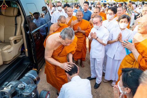 ภาพ No.79552:พิธีเททองหล่อพระประธาน ประจำอุโบสถวัดสายสุวพรรณ ณ มณฑลพิธีฯ ธรรมอุทยาน สัตตมหาสถาน หน้าอุโบสถวัดสายสุวพรรณ ต.คลองสี่ อ.คลองหลวง จ.ปทุมธานี วันเสาร์ที่ 1 เมษายน พ.ศ. 2566