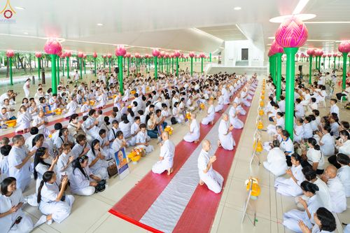 ภาพ No.333914:วันเสาร์ที่ 13 มิถุนายน พ.ศ.2569 พิธีเวียนประทักษิณ , พิธีวันทาสีมา , วันทาพระประธาน , พิธีขอขมาและมอบผ้าไตร โครงการอุปสมบทหมู่ผู้บริหาร รุ่นที่ 16 , โครงการอุปสมบทหมู่ธรรมทายาท ระดับอุดมศึกษา รุ่นที่ 53 (ภาคฤดูฝน) ณ โบสถ์พระไตรปิฏก วัดพระธรรมกาย