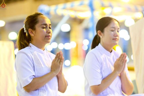 ภาพ No.244310:วันที่ 7 กันยายน พ.ศ. 2568 พิธีจุดประทีป วันครูผู้ค้นพบวิชชาธรรมกาย ณ ลานธรรมฯ และวิหารคด วัดพระธรรมกาย