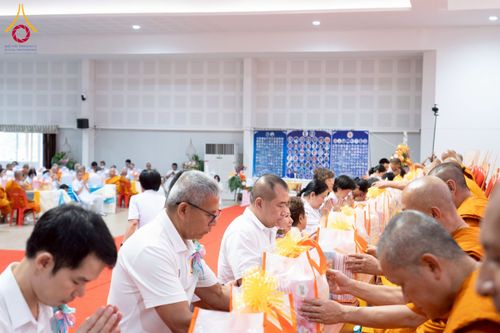 ภาพ No.238923:วันเสาร์ที่ 16 สิงหาคม พ.ศ. 2568 งานบุญประจำปี ครั้งที่ 20 พิธีทักษิณานุปทานแด่บรรพชน ตระกูลผ่องสวัสดิ์และหมู่ญาติที่ล่วงลับไปแล้ว ณ พระมหาเจดีย์ทัตตชีโว ศูนย์อบรมเยาวชนกาญจนบุรี