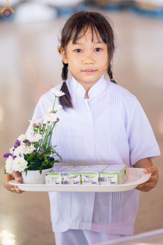 ภาพ No.159030:พิธีตักบาตร ในวันอาทิตย์ต้นเดือน วันที่ 6 ตุลาคม พ.ศ. 2567 ณ สภาธรรมกายสากล วัดพระธรรมกาย