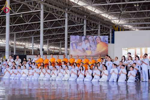 ภาพ No.277827:วันเสาร์ที่ 6 ธันวาคม พ.ศ. 2568 พิธีบรรพชาอุปสมบทและพิธีถวายบาตร โครงการอุปสมบทบูชาธรรมมหาปูชนียาจารย์ ประจำปี พ.ศ.2568 โครงการบวชพระนานาชาติ AEC และ WAB รุ่น CEO (นักบริหาร) รุ่นที่ 5 ณ มหาธรรมกายเจดีย์ วัดพระธรรมกาย