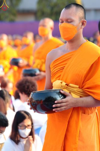 ภาพ No.116141:พิธีตักบาตรพระธรรมยาตรา ณ อนุสรณ์สถานลำดับที่ 4 สถานที่เกิดด้วยกายธรรม วัดโบสถ์(บน) จ.นนทบุรี วันที่ 21 มกราคม พ.ศ. 2567