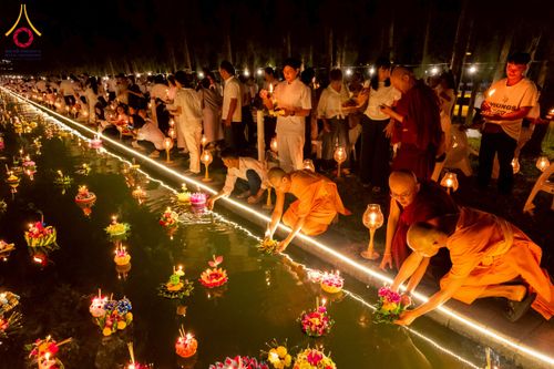 ภาพ No.266399:วันพุธที่ 5 พฤศจิกายน พ.ศ. 2568 (วันพระ ขึ้น 15 ค่ำ เดือน 12) พิธีลอยกระทงธรรม  ณ สระมหาเศรษฐีทะเลบุญ มหาวิหารพระมงคลเทพมุนี วัดพระธรรมกาย จ.ปทุมธานี