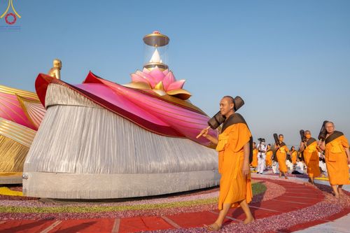 ภาพ No.116723:พิธีต้อนรับพระธรรมยาตรา ปีที่ 12 ณ อนุสรณ์สถานบางปลา จ.นครปฐม วันที่ 21 มกราคม พ.ศ. 2567