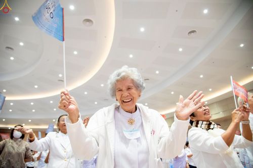 ภาพ No.242341:วันที่ ๒๙ - ๓๑ สิงหาคม พ.ศ. ๒๕๖๘ สัมมนารวมใจผู้นำบุญ บูชาธรรม ๘๑ ปี  หลวงพ่อธัมมชโย รุ่นที่ ๒ กฐินสามัคคีทั่วไทย ๓๐,๐๐๐ วัด โครงการอุปสมบทบูชาธรรมมหาปูชนียาจารย์  ๓,๐๐๐ รูป